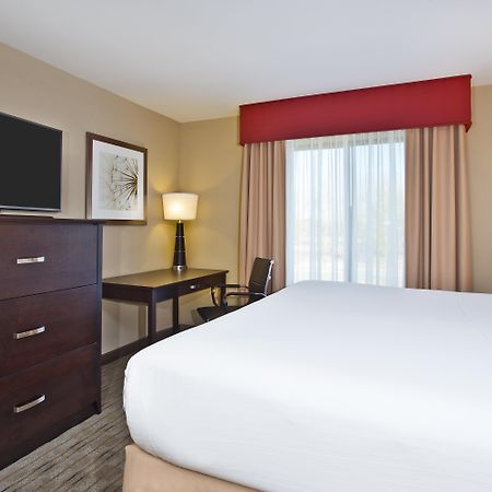 Holiday Inn Express & Suites Springfield By Ihg Bagian luar foto