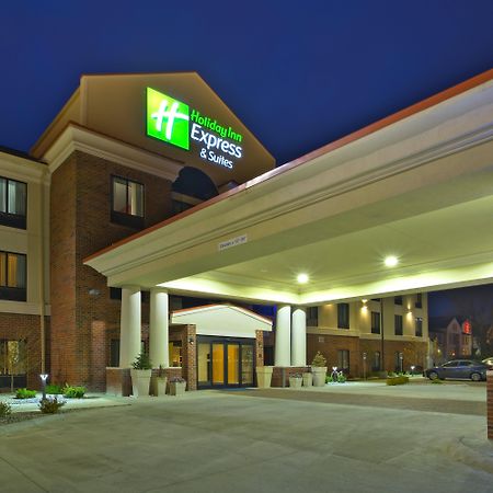 Holiday Inn Express & Suites Springfield By Ihg Bagian luar foto