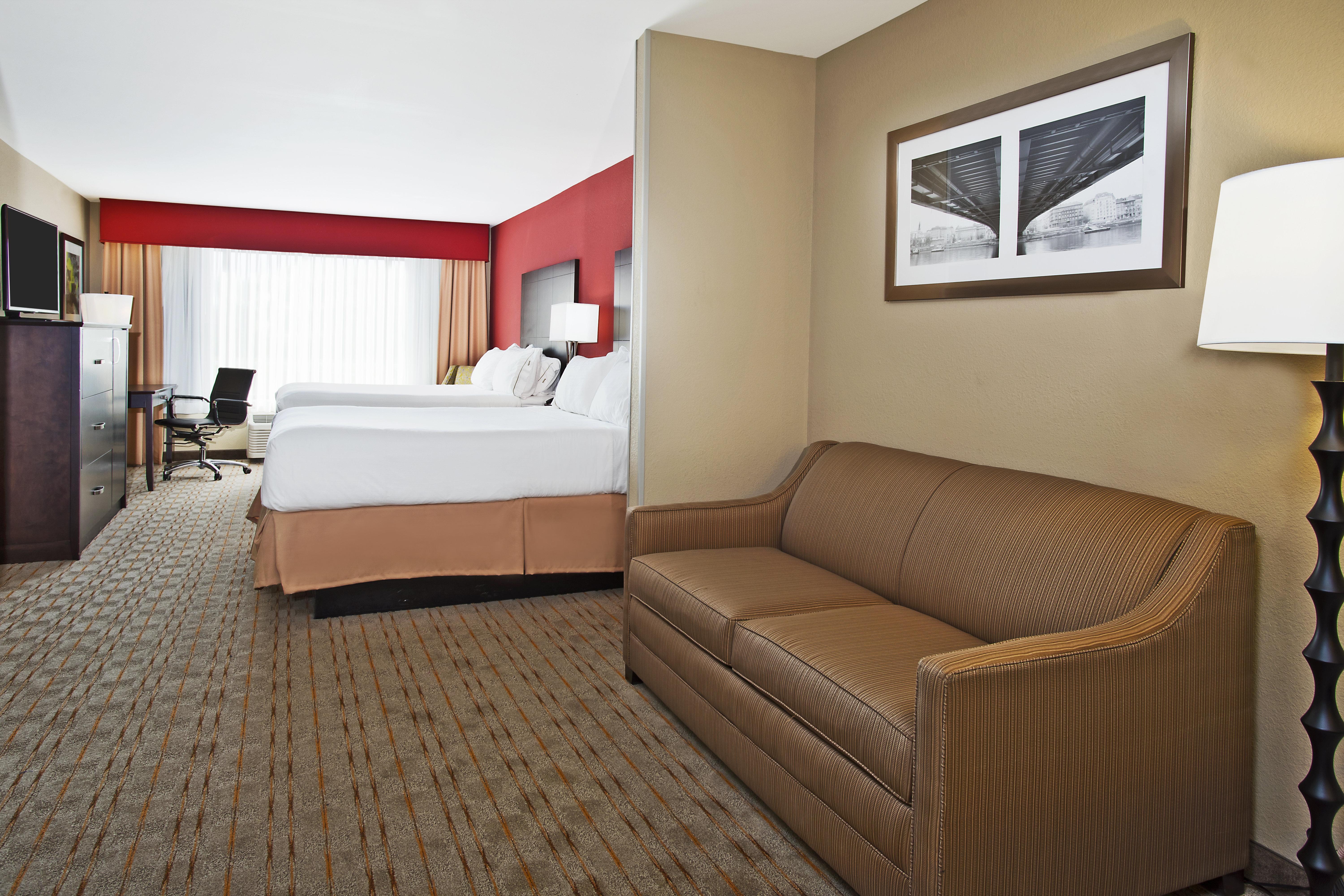 Holiday Inn Express & Suites Springfield By Ihg Bagian luar foto