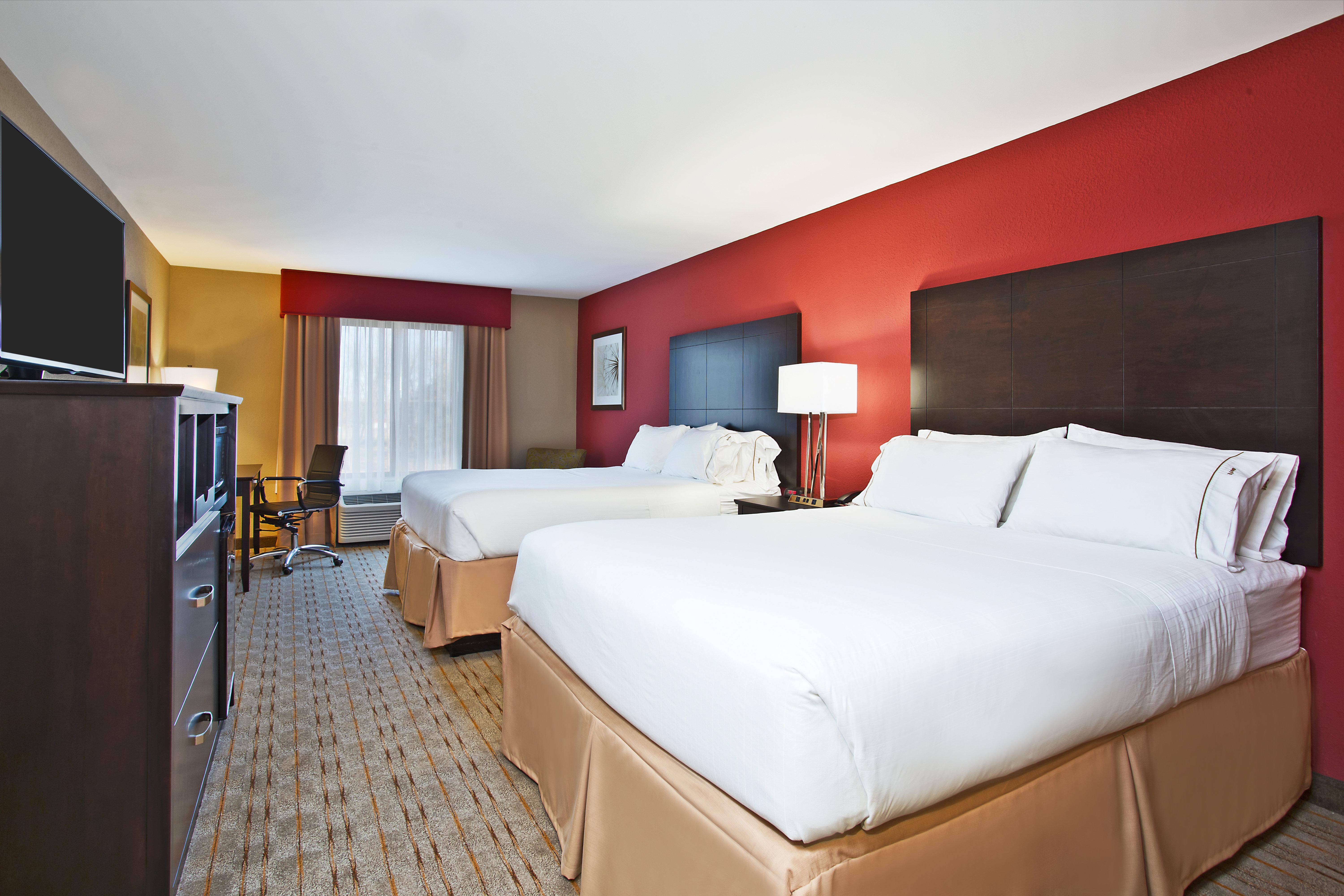 Holiday Inn Express & Suites Springfield By Ihg Bagian luar foto