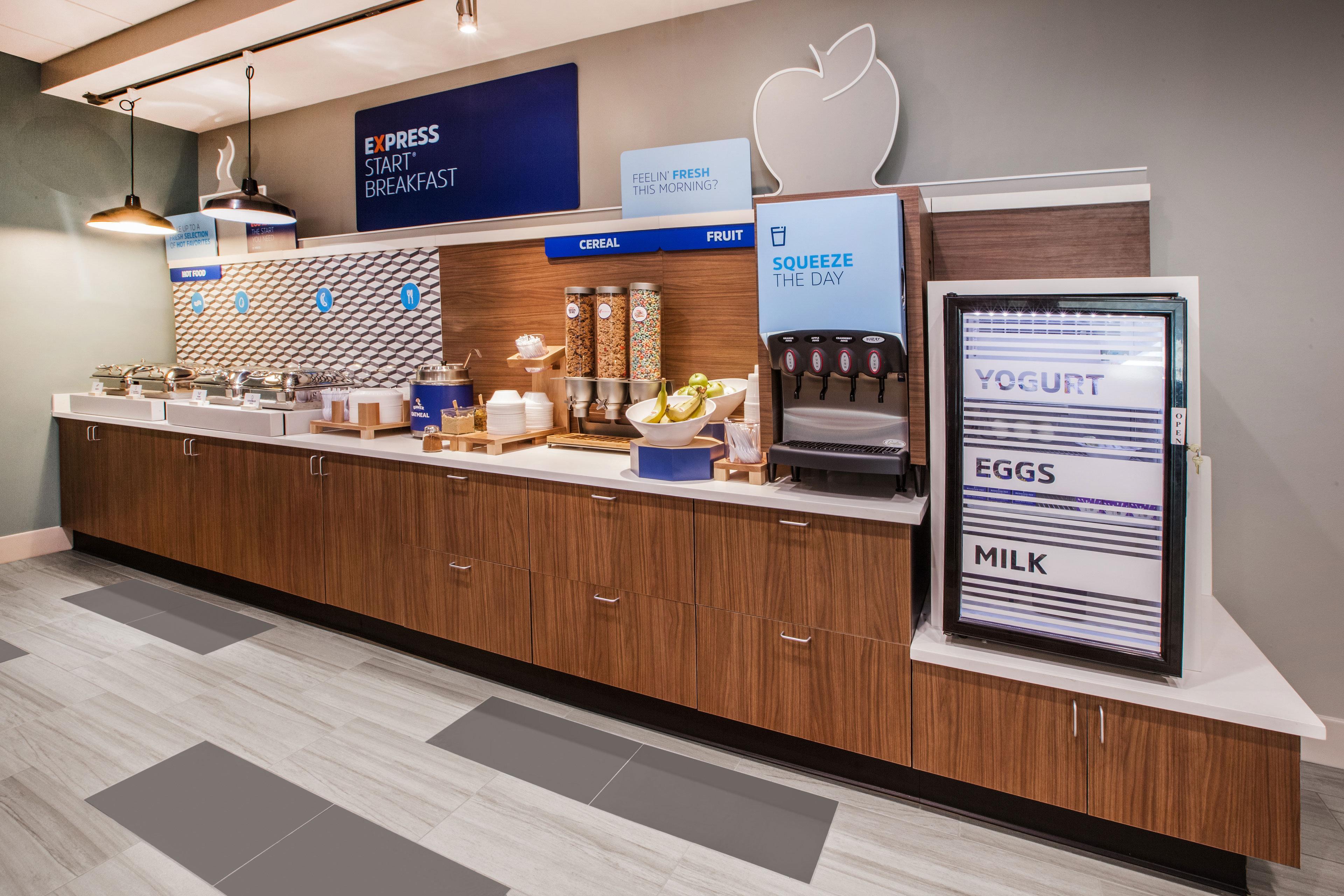 Holiday Inn Express & Suites Springfield By Ihg Bagian luar foto
